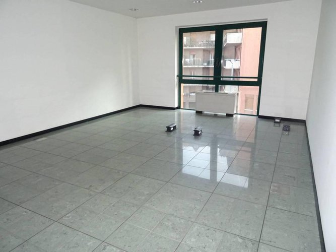 Via Camozzi Ufficio di 460 Mq Bergamo