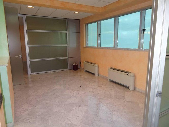 Brembate Ufficio di 300mq senza spese condominiali Presezzo