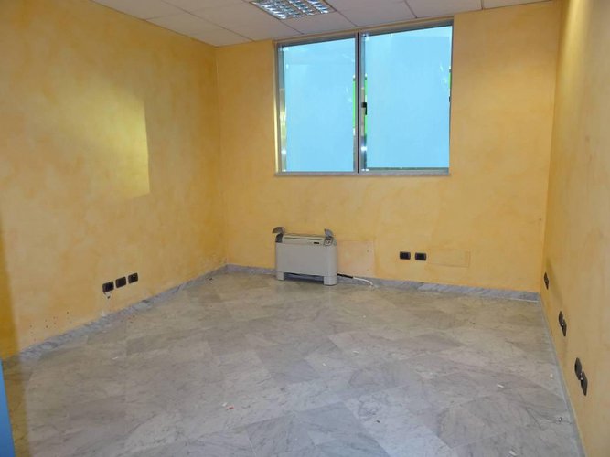 Brembate Ufficio di 300mq senza spese condominiali Presezzo