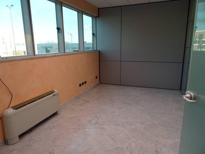 Brembate Ufficio di 300mq senza spese condominiali Presezzo