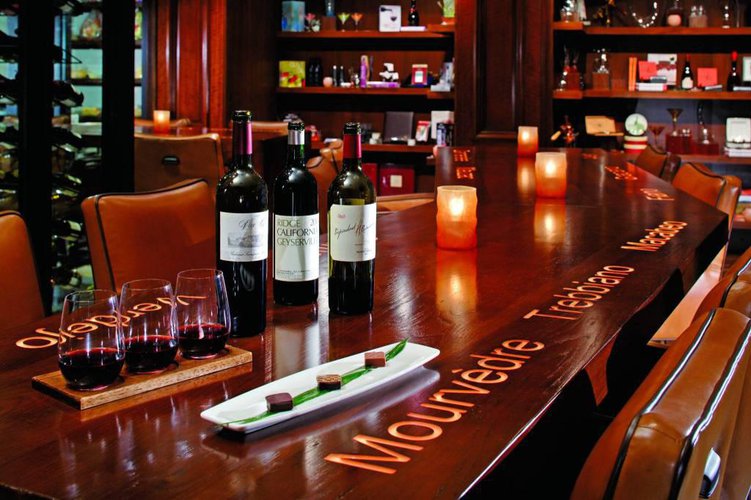 Negozio 100mq con unica vetrata di 10 ml frontestrada Bonate Sopra