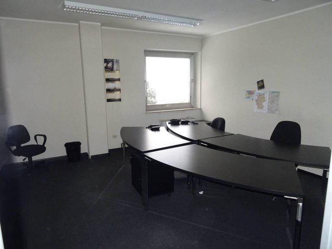 Zona industriale capannone di 4.400mq Lallio