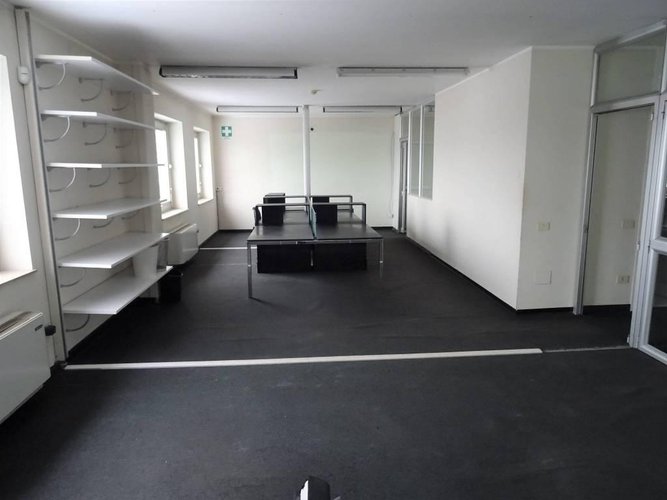 Zona industriale capannone di 4.400mq Lallio