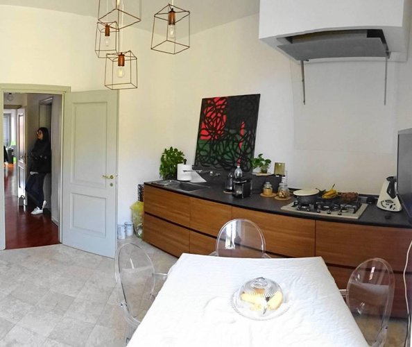 Quadrilocale di 250 mq con posto auto in zona centralissima Bergamo