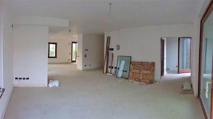 Gorle Villa di testa con giardino di 200mq Gorle