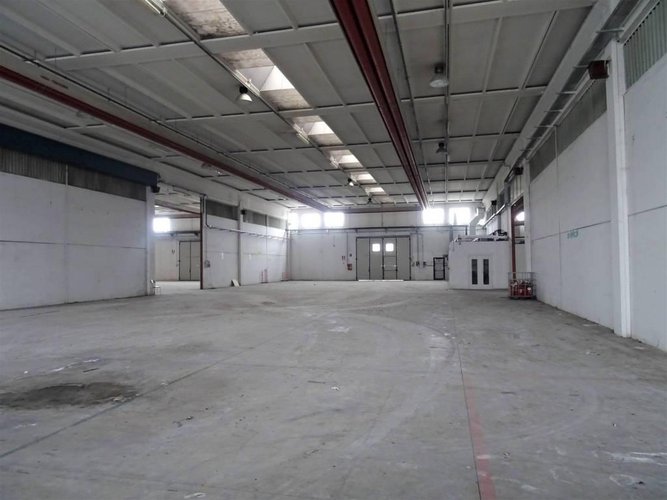 Zona industriale capannone di 4.700mq Lallio