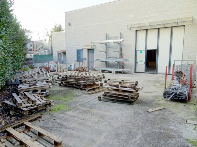 Mapello zona industriale capannone 420mq Mapello