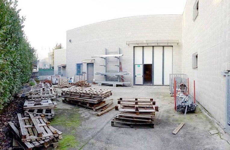 Mapello zona industriale capannone 420mq Mapello