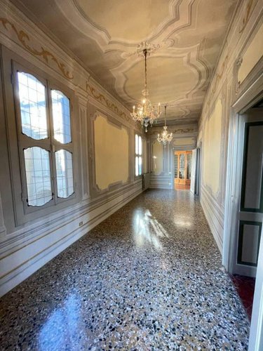 Prestigioso appartamento di 400Mq in Città alta Bergamo