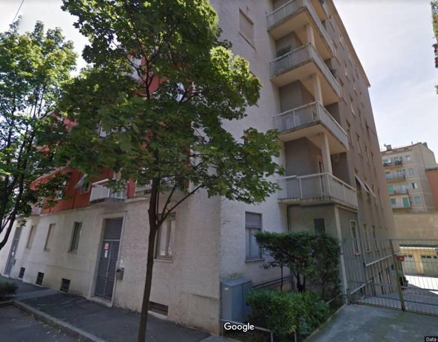 Via Zambianchi ufficio in condivisione.