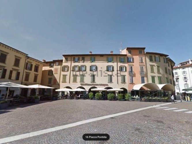 Negozio 18 mq Bergamo centro zona pedonale Bergamo