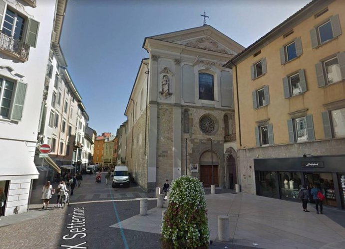 Negozio 18 mq Bergamo centro zona pedonale Bergamo