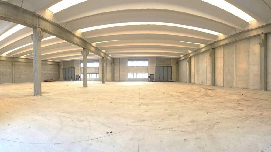 LALLIO CAPANNONE DI RECENTISSIMA COSTRUZIONE 400MQ Lallio