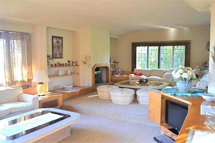 PRESTIGIOSA VILLA SINGOLA NEL PARCO DEI COLLI Bergamo