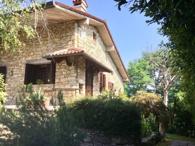 PRESTIGIOSA VILLA SINGOLA NEL PARCO DEI COLLI Bergamo