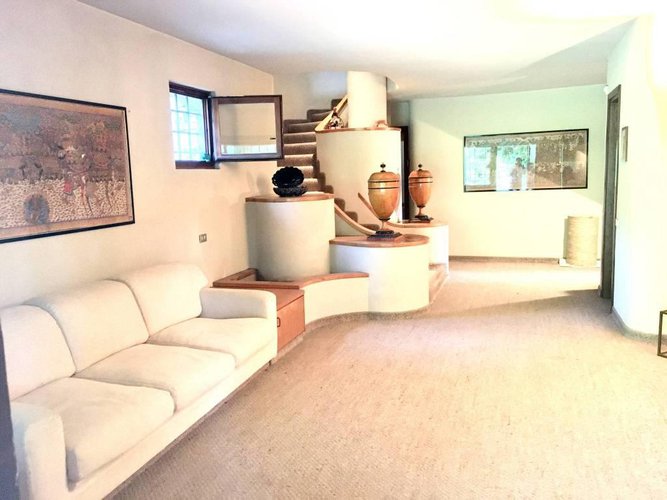 PRESTIGIOSA VILLA SINGOLA NEL PARCO DEI COLLI Bergamo