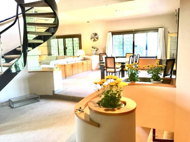 PRESTIGIOSA VILLA SINGOLA NEL PARCO DEI COLLI Bergamo