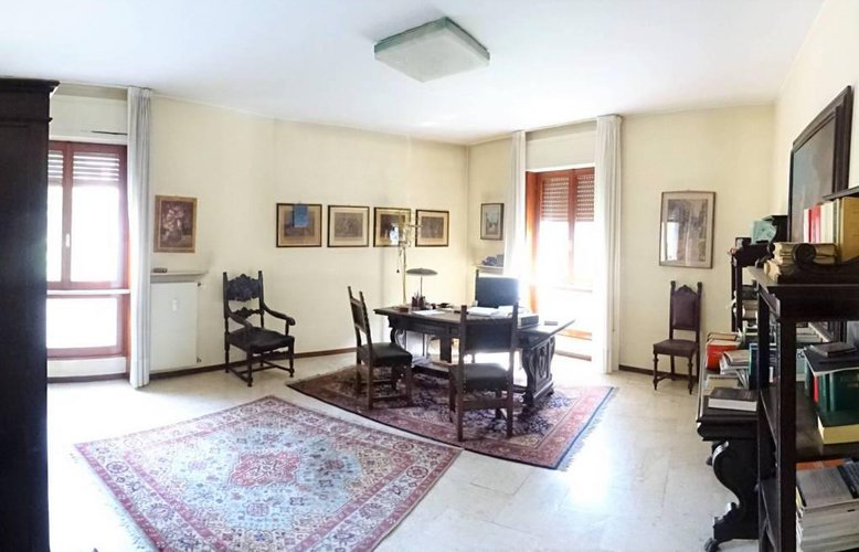 Centralissimo Trilocale 120 mq con posto auto Bergamo