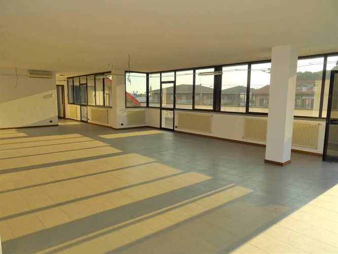 Castelli Calepio ufficio 200mq Castelli Calepio