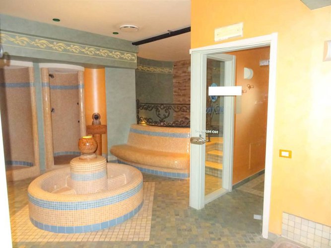 Negozio/Ufficio 330mq Bonate Sotto