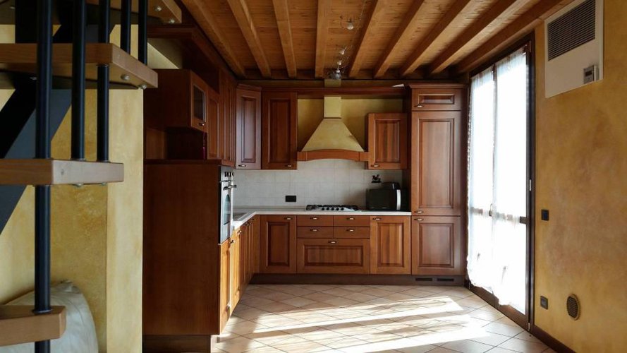 Bellissimo app.to indipendente con 150 mq di giardino!!!! Pontirolo Nuovo