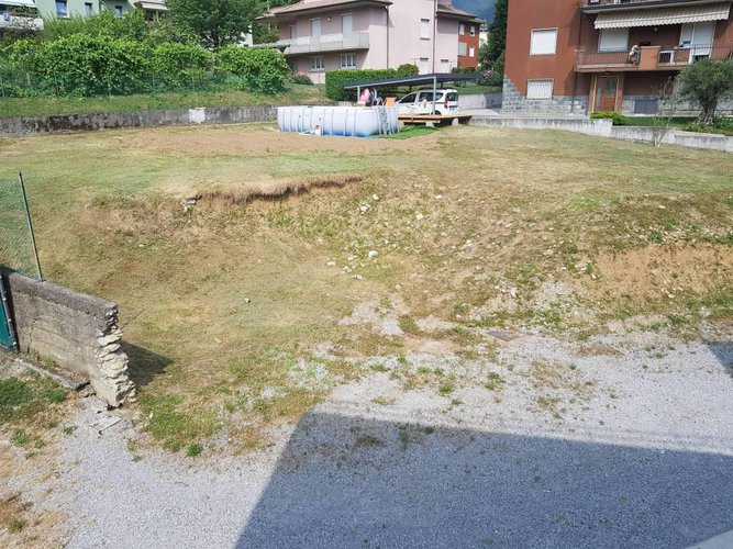 Stabile residenziale e artigianale Albino