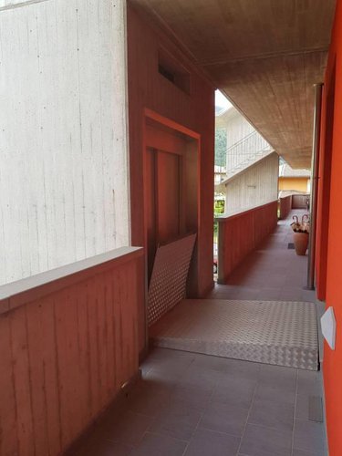 Stabile residenziale e artigianale Albino