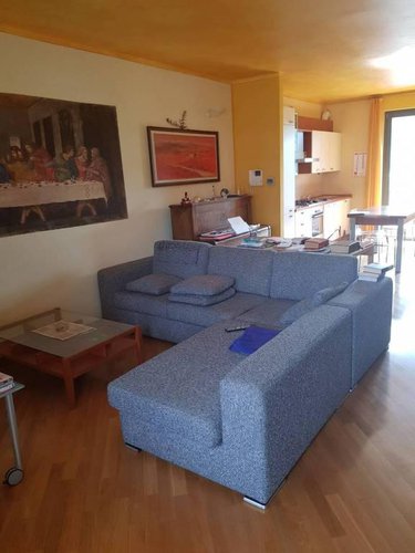 Stabile residenziale e artigianale Albino