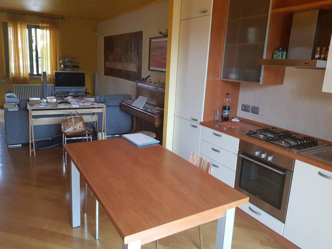 Stabile residenziale e artigianale Albino