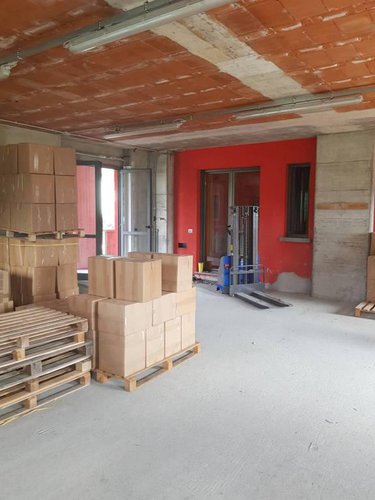 Stabile residenziale e artigianale Albino