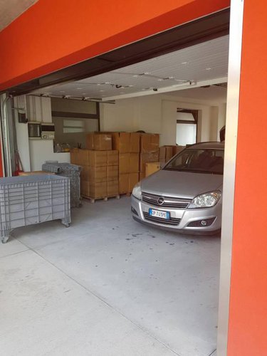 Stabile residenziale e artigianale Albino