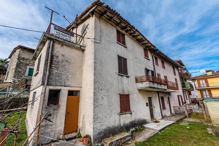 Stabile/Palazzo Nembro