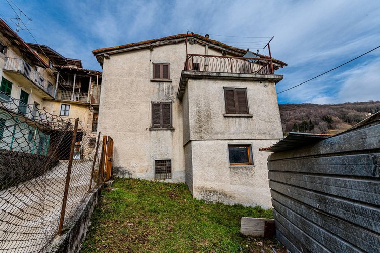 Stabile/Palazzo Nembro