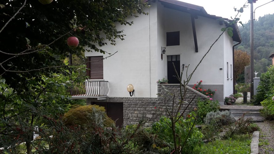 NDIPENDENTISSIMA CON GIARDINO!! Taleggio