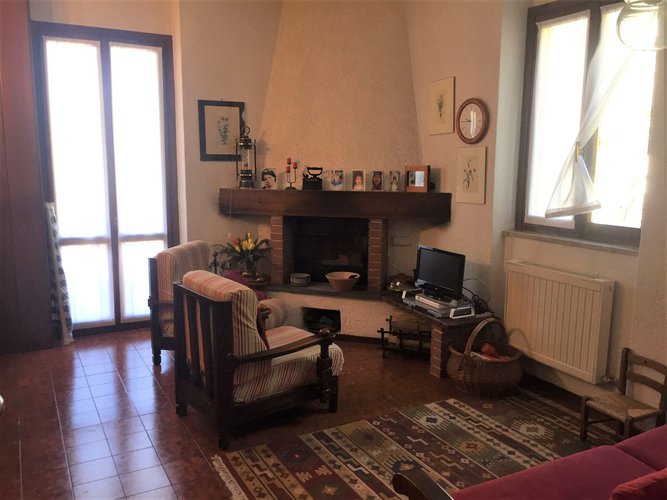 VISTA PANORAMICA E SOLEGGIATA!!! Piazzatorre