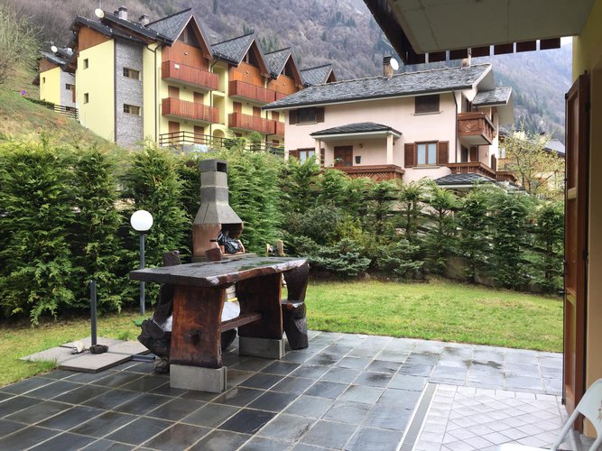 VISTA DOLOMITICA CON SPETTACOLARE GIARDINO GODIBILISSIMO!! Carona