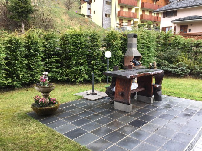 VISTA DOLOMITICA CON SPETTACOLARE GIARDINO GODIBILISSIMO!! Carona