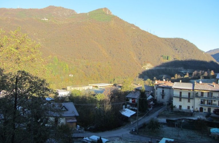 ZOGNO, DUE PASSI CENTRO!! Zogno