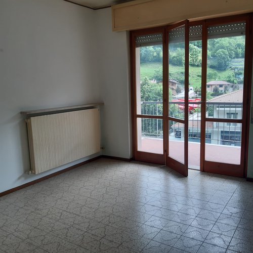 QUADRILOCALE A POCHI PASSI DAL CENTRO DEL PAESE!!! ASSOLUTAMENTE DA VEDERE!! San Pellegrino Terme