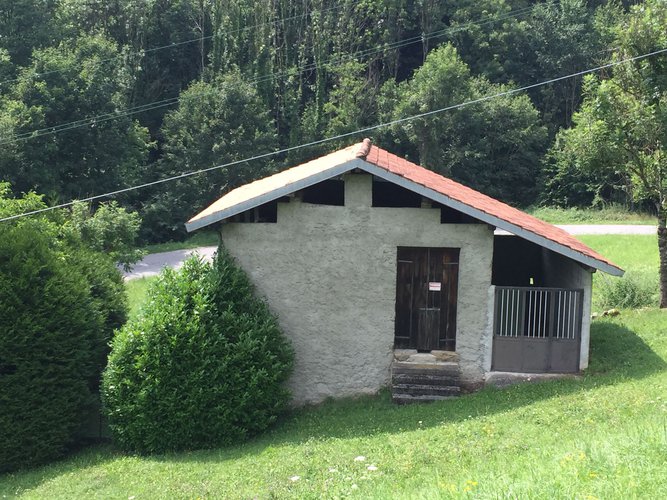 DOSSENA - RUSTICO SERVITO DA TUTTO!