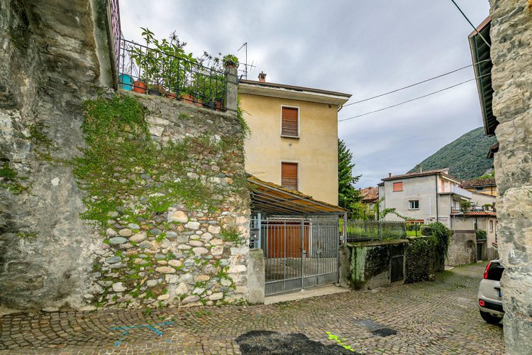 Casa indipendente Albino