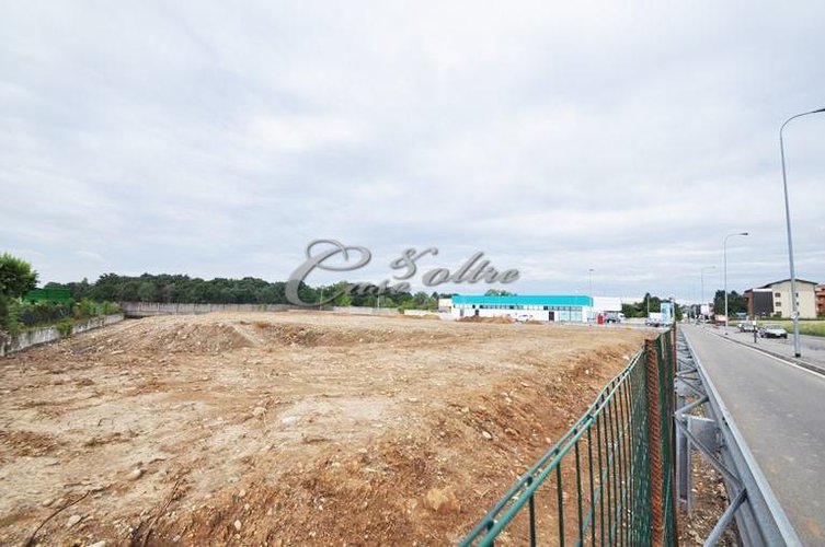 Terreno Industriale Figino Serenza