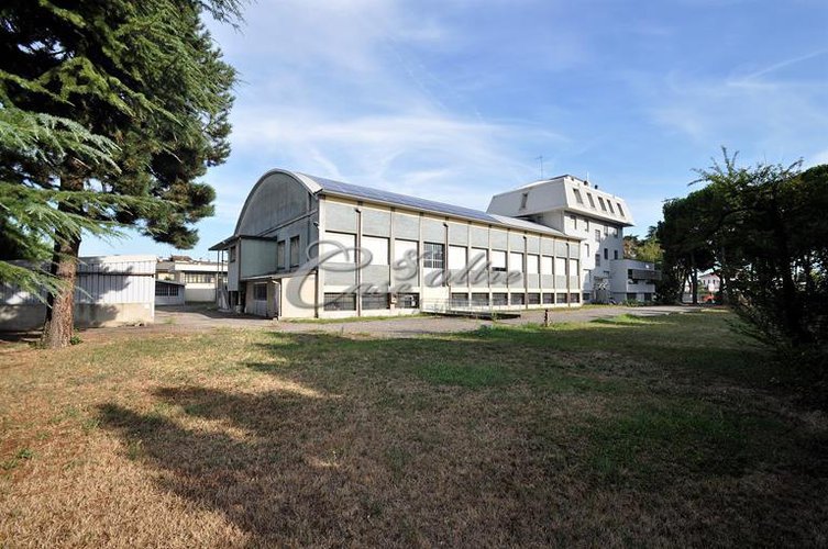 Capannone Industriale