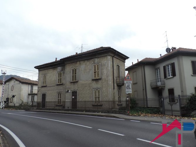 Casa singola da ristrutturare Cisano Bergamasco