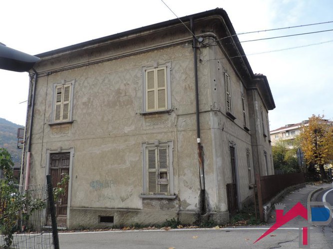 Casa singola da ristrutturare Cisano Bergamasco