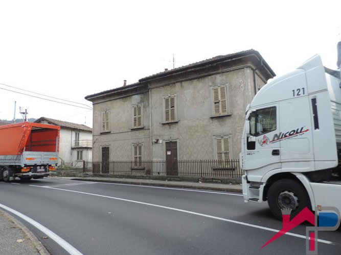 Casa singola da ristrutturare Cisano Bergamasco