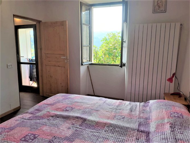 COSTA SERIA - CASA TERRA-CIELO IN OTTIME CONDIZIONI Costa Serina