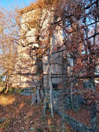 SPETTACOLARE CASA RUSTICA COMPLETAMENTE INDIPENDENTE! Zogno