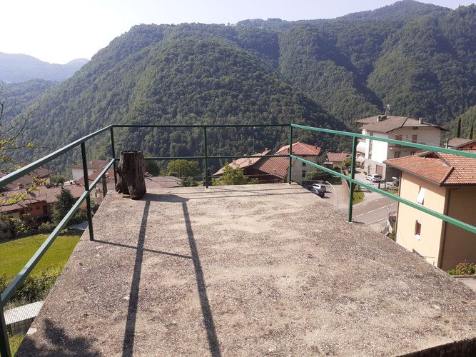 COSTA SERIA - CASA TERRA-CIELO IN OTTIME CONDIZIONI Costa Serina