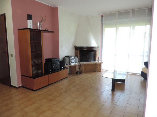 Pontida quadrilocale con giardino Pontida